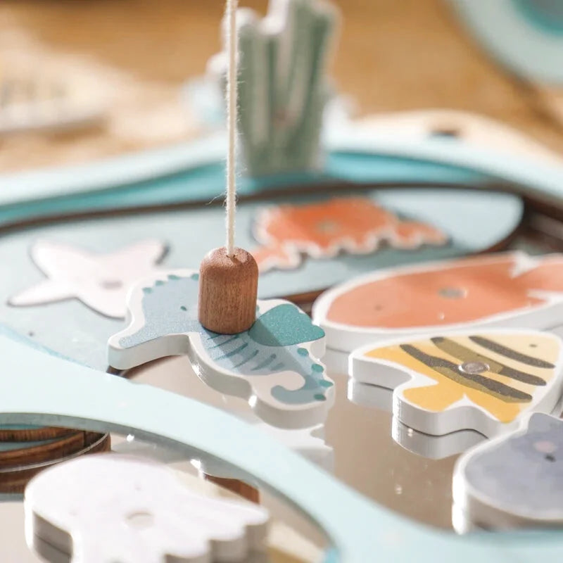 Jeu Magnétique de Pêche en Bois - Les Petits Bois