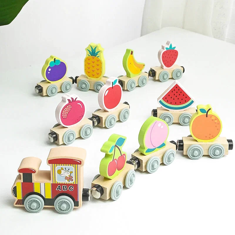 Jouet de train en bois avec motifs fruit et animaux - Les Petits Bois