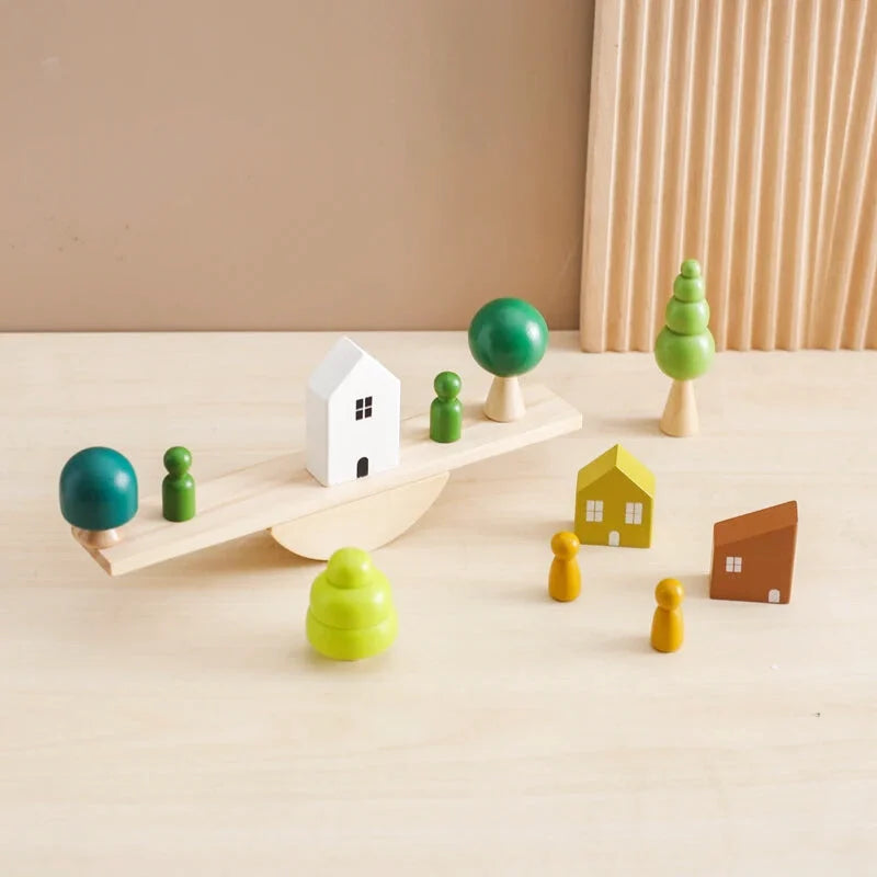 Planches d'équilibres avec Figurines en Bois - Les Petits Bois